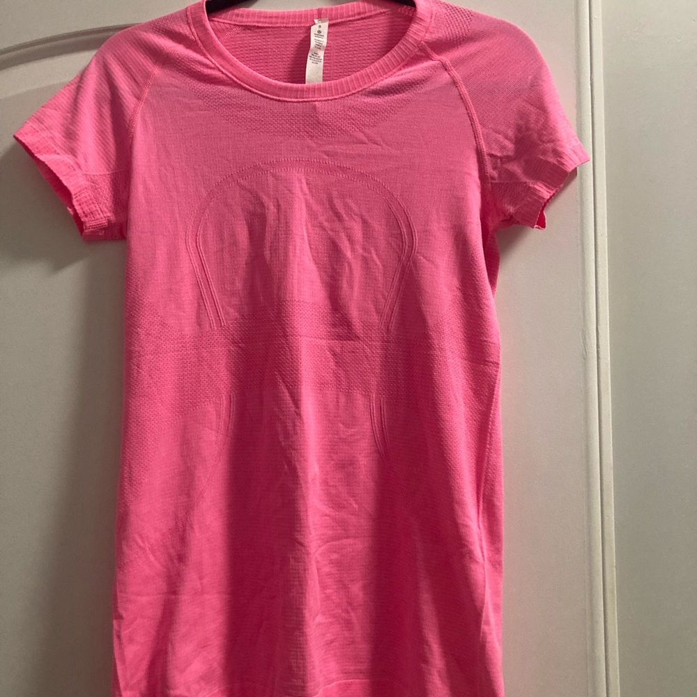 Lululemon Swiftly Tech Womens Short Sleeve Lightweight Pink Athletic Tee